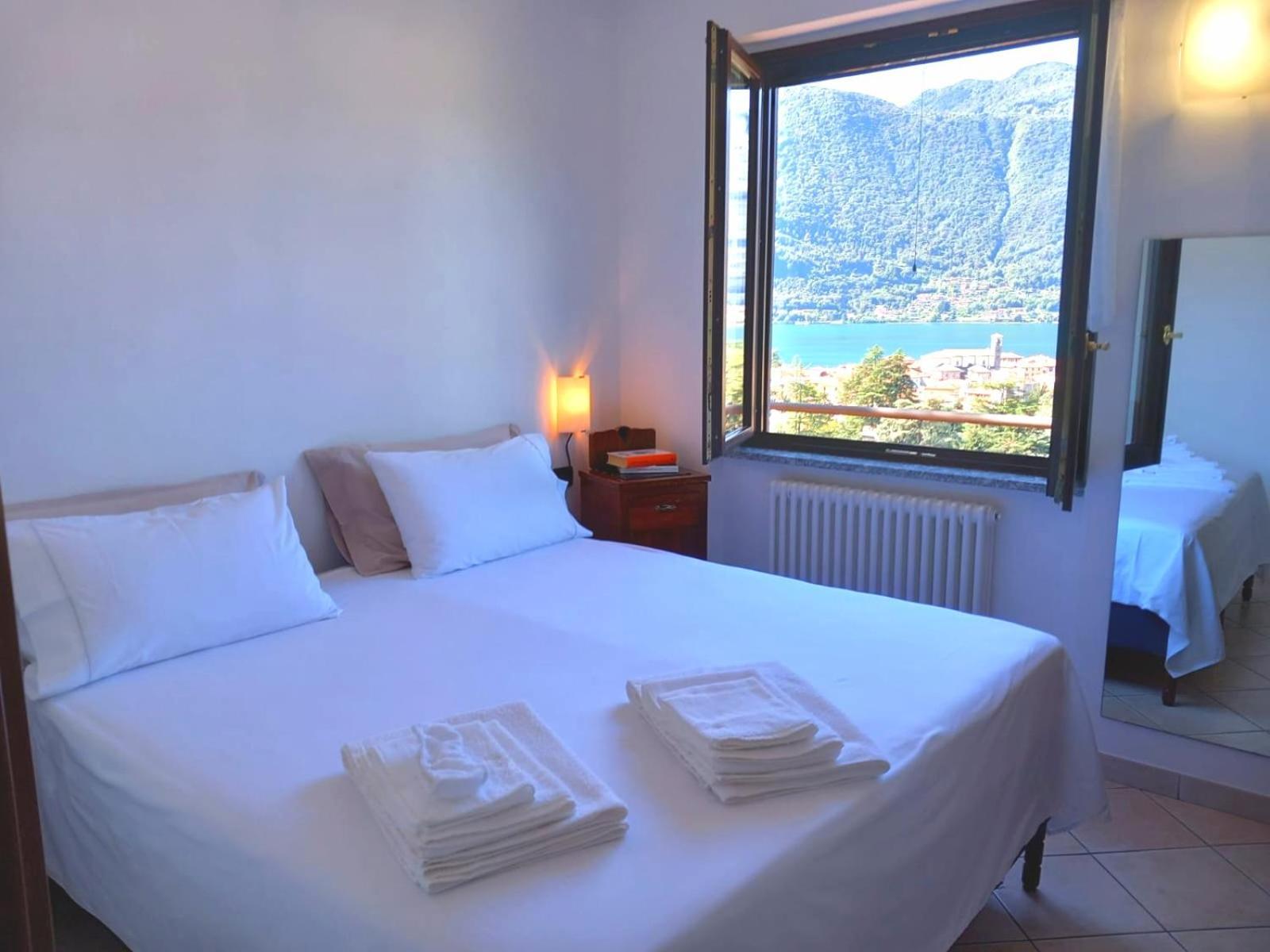 Lake And Guzzi View - Holiday Home Mandello del Lario Extérieur photo