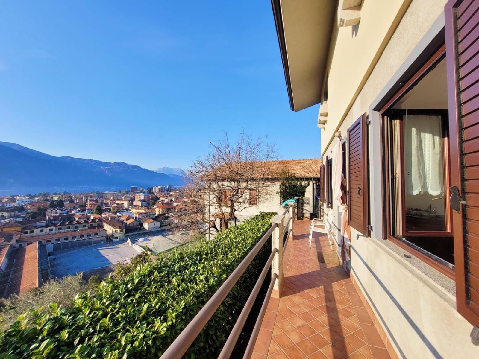 Lake And Guzzi View - Holiday Home Mandello del Lario Extérieur photo